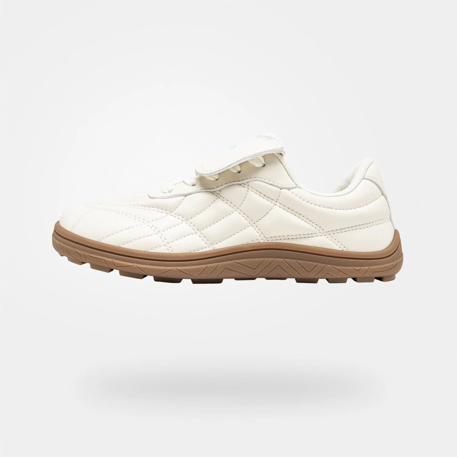 Chaussures Larges.